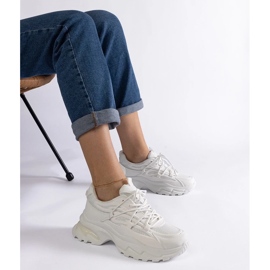 D/CEO Valkoiset urheilulenkkarit massiivisella Roxana-pohjalla valkoinen 1