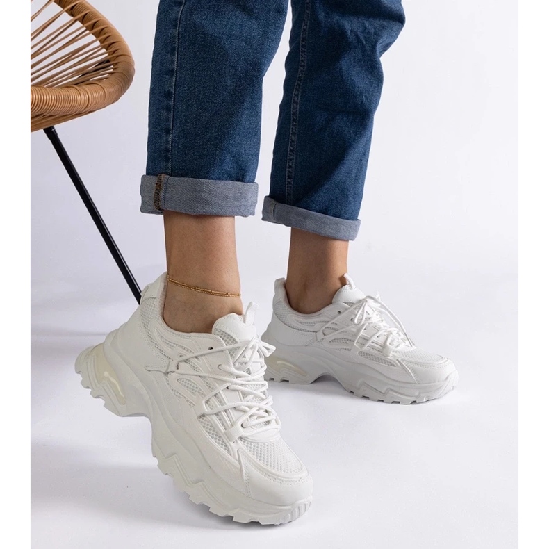 D/CEO Valkoiset urheilulenkkarit massiivisella Roxana-pohjalla valkoinen 2