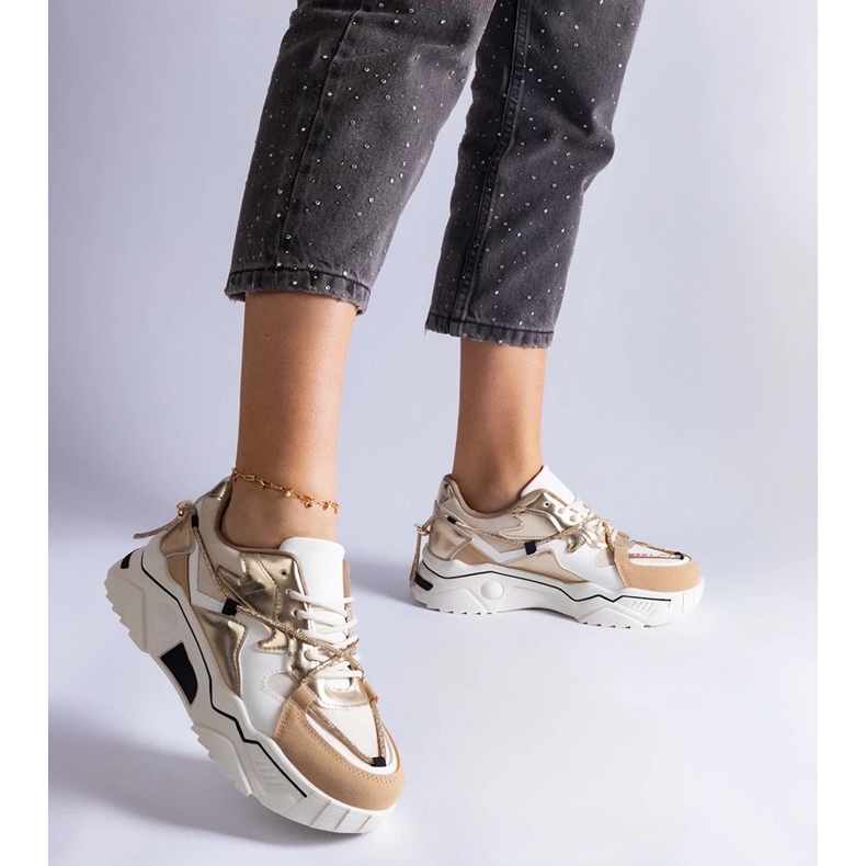 D/CEO Beiget tennarit, jotka on koristeltu zirkon Valdez-nauhalla 2