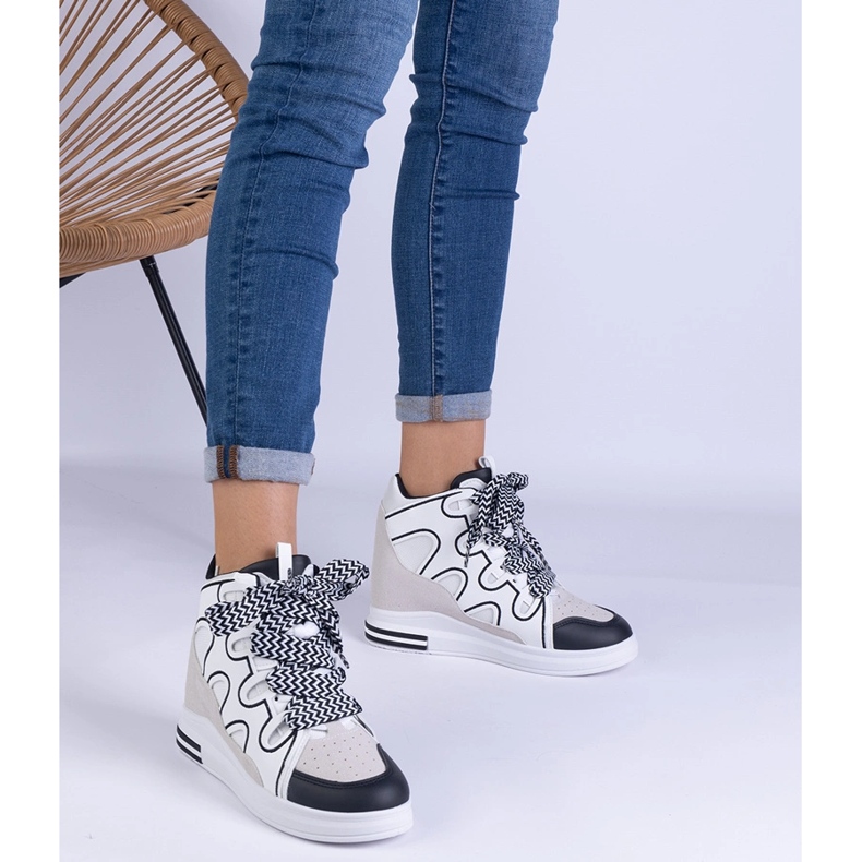 Valkoiset naisten lenkkarit, joissa on paksut nauhat valkoinen 1