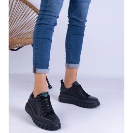 Mustat naisten lenkkarit korkealla alustalla 1