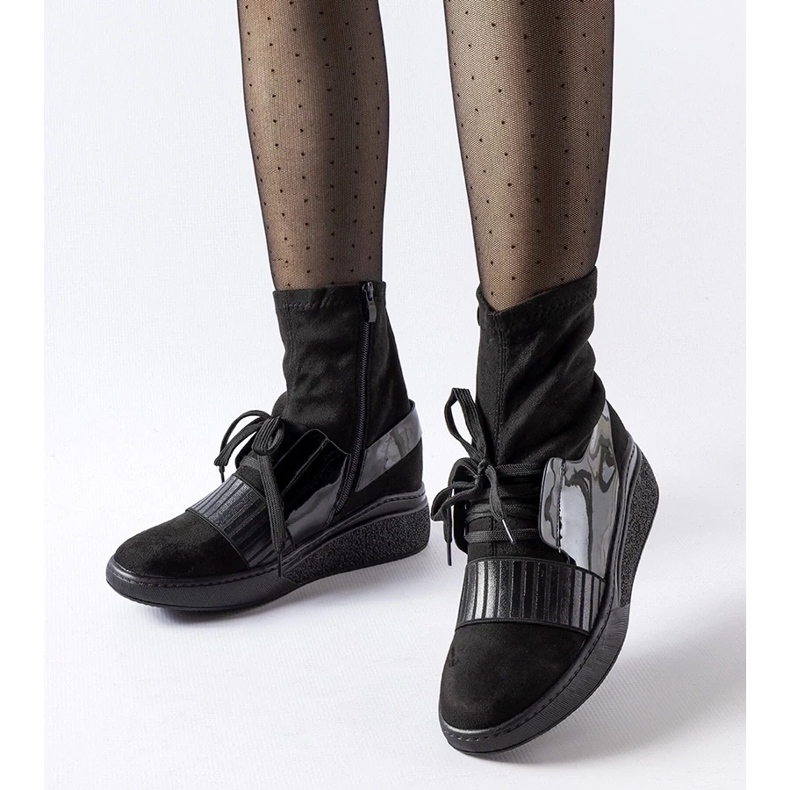 D/CEO Mustat Spoleto-nilkkurit 2