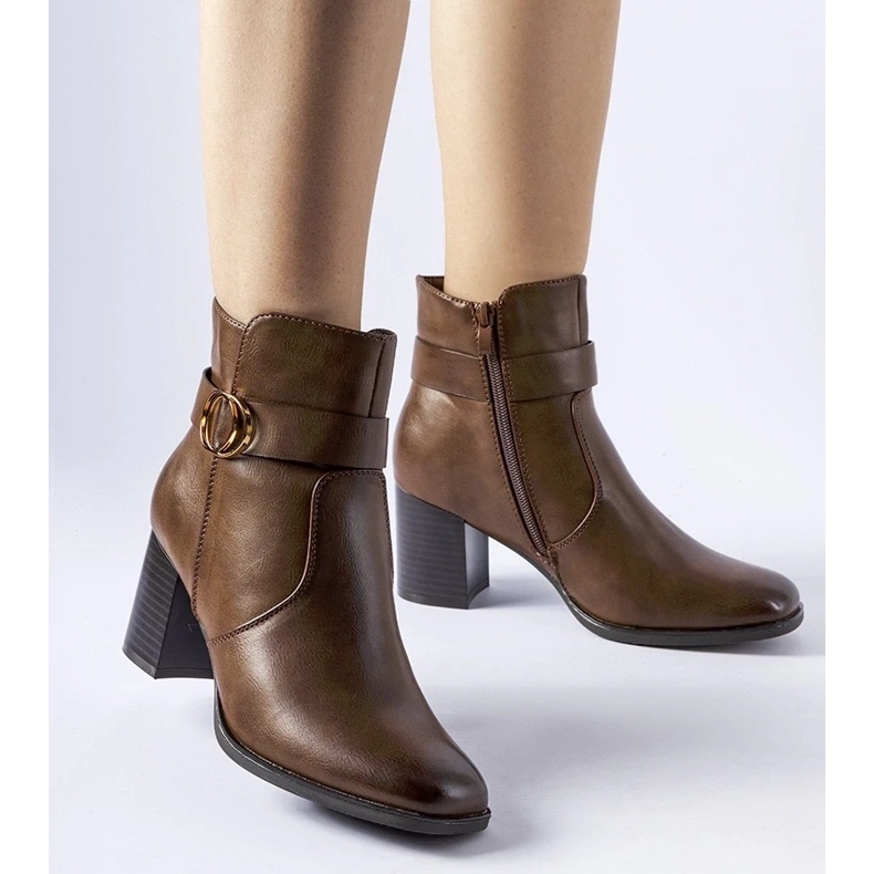 D/CEO Ruskeat eristetyt Muscoline-nilkkurit 1