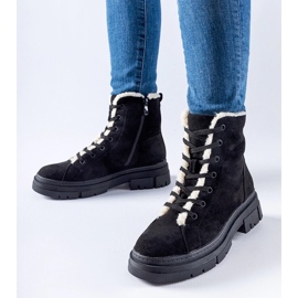 D/CEO Mustat eristetyt nilkkurit, jotka on valmistettu Chambleen ekologisesta mokkasta 1