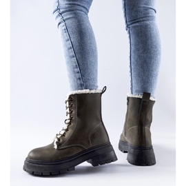 D/CEO Tadasunin vihreät eristetyt saappaat 2