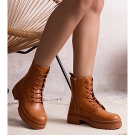 D/CEO Ruskeat eristetyt klassiset Edmundin saappaat 1