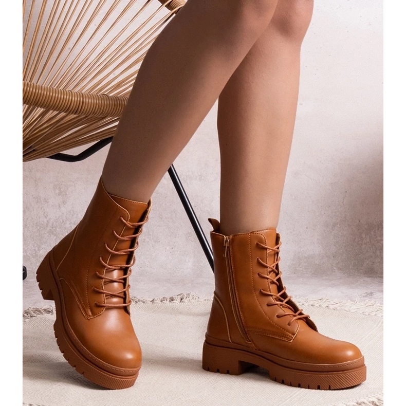 D/CEO Ruskeat eristetyt klassiset Edmundin saappaat 1