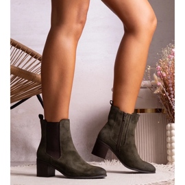 D/CEO Vihreät nilkkurit Sabriyalta 1