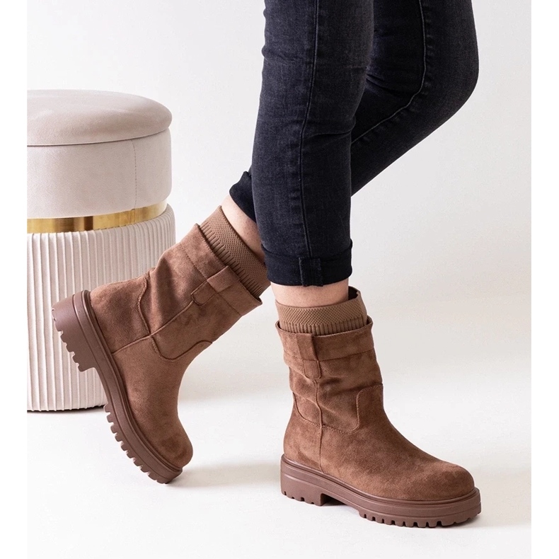 D/CEO Ruskeat nilkkurit, joissa on Ralia-sukka 2