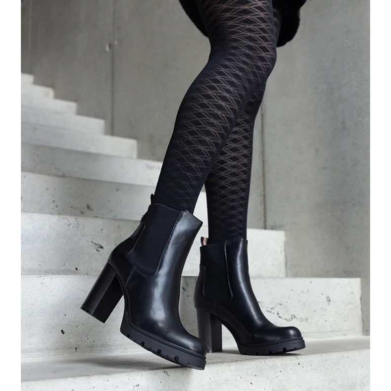 D/CEO Mustat slip-on nilkkurit Motena ekonahasta 2