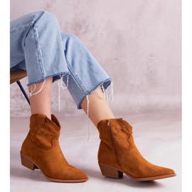 D/CEO Erinne ruskeat nilkkurit 1