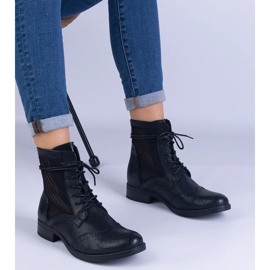 Reevesin mustat harjakattoiset tasaiset saappaat 2