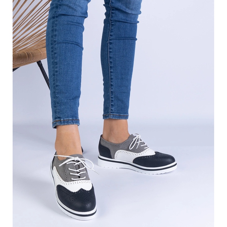 Musta klassinen Oxford -kengät 1