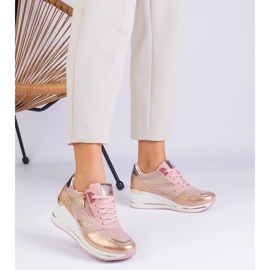 D/CEO Pink Sports -lenkkarit kiilto- ja metallisella EVKLAD -insertillä koristeltuna olevalla alustalla vaaleanpunainen 2