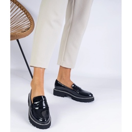 Mustan lakattujen leivänkoristeet koristeltuja zirkoneilla 1