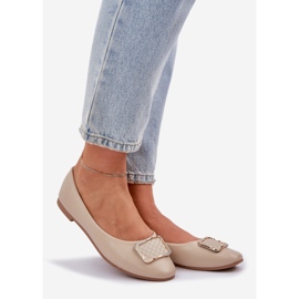 Eco Leather Ballerinas beige -sisustuksella 1