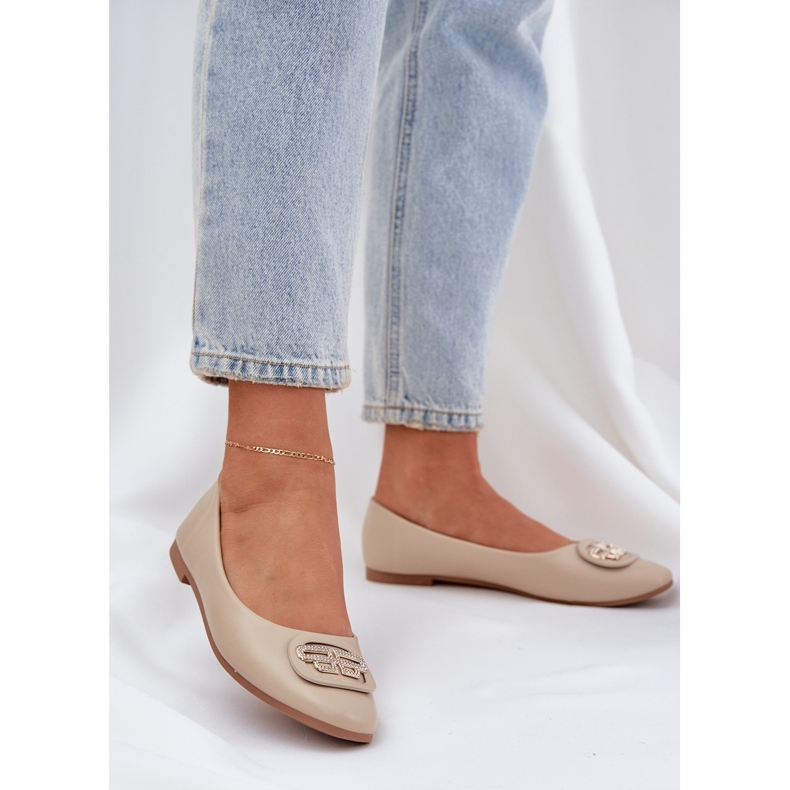 Balleriinit tasaisella pohjalla koristeella 58p beige 2