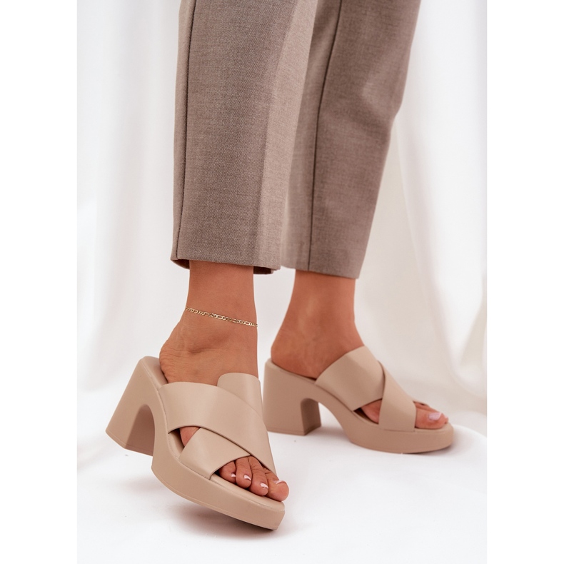 Lightwear Flip -Flops ekon nahkapylväässä beige 2