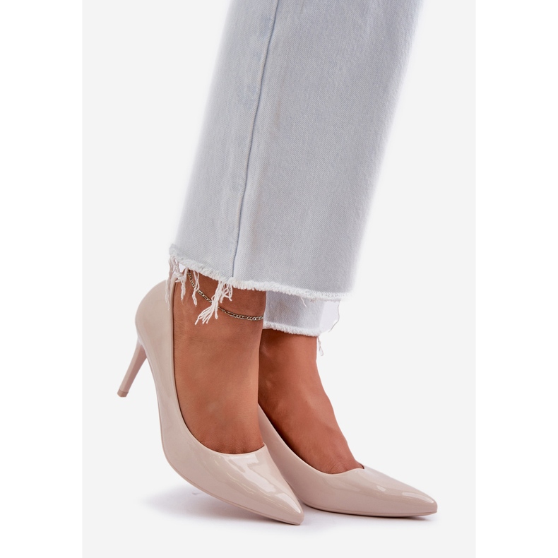 Maalattu korkokengät terävällä paahtoleipällä beige 1