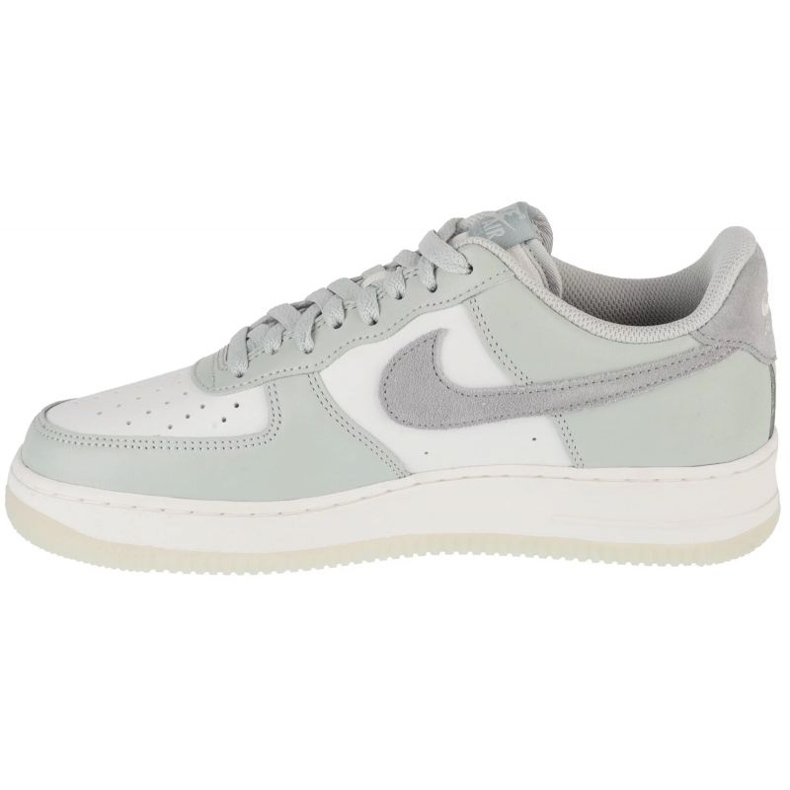 Nike Air Force 1 07 LV8 FJ4170-003 Kengät valkoinen 1