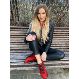 ButBal Naisten vaelluskengät 674BB punainen 2