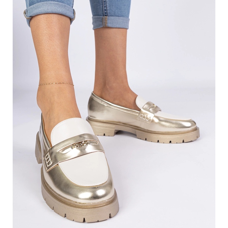 Kultaisten naisten leipät valkoisella insertillä valkoinen 2