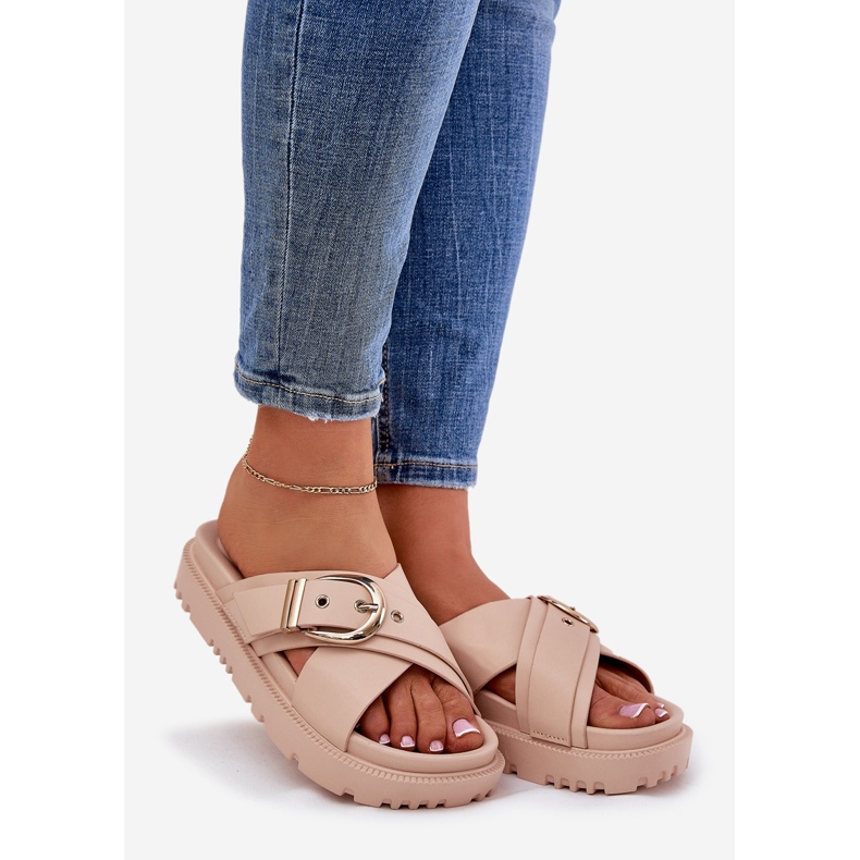 Tossut lavalla beige -solki 1