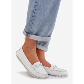 S.Barski Litteä nahkapäällyste, jossa S. Barski LR51-547 valkoinen koriste 1