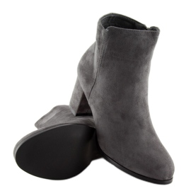 Klassiset harmaat korkokengät 2