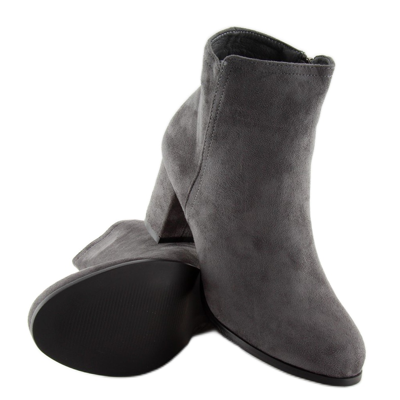 Klassiset harmaat korkokengät 2