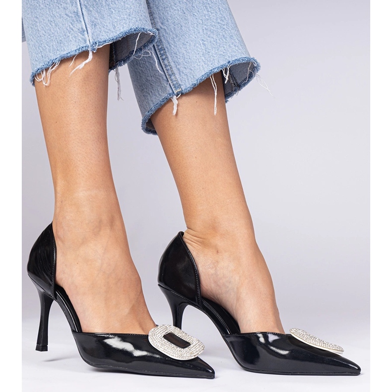 Mustat korkokengät koristeltu zirkoneilla 1