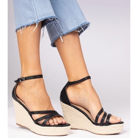 Mustat sandaalit EspAdrilles kiilalla 2