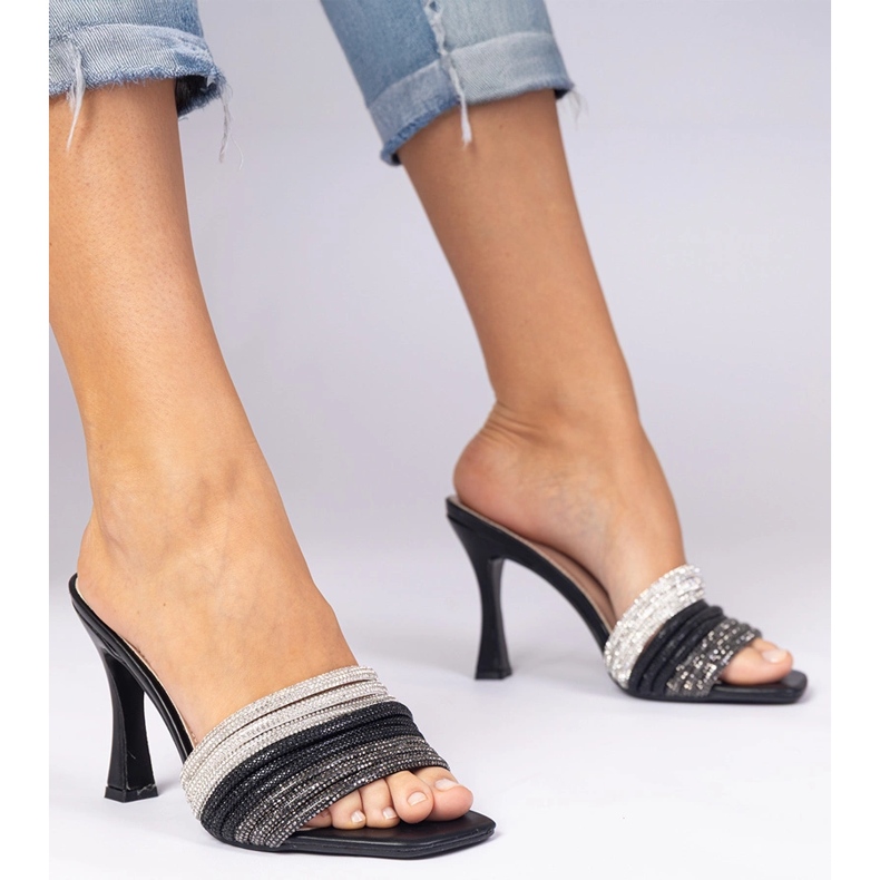 Musta tyylikkäät korkokengät, jotka on koristeltu zirkonilla 2