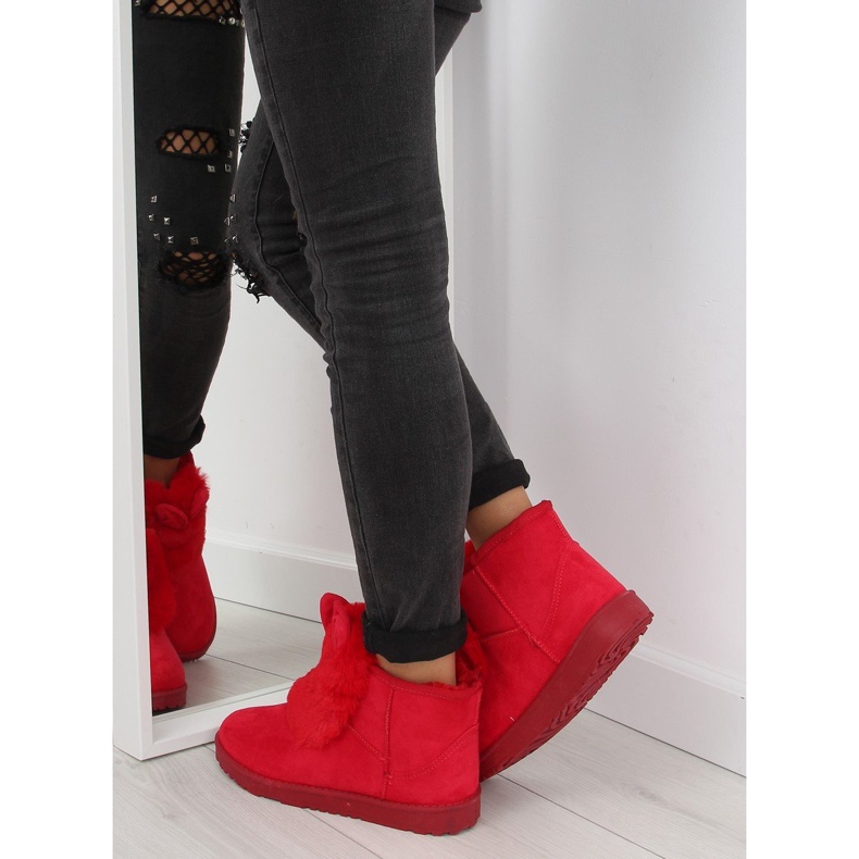 Punaiset emut nyytillä B198 punainen 2