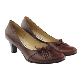 PEES Ruskeat Nahkapumput 4