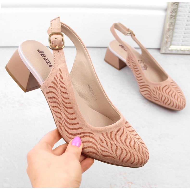 Naisten mokkanahkaiset matalakorkoiset sandaalit, pinkki Jezzi RMR2263-4 vaaleanpunainen 2