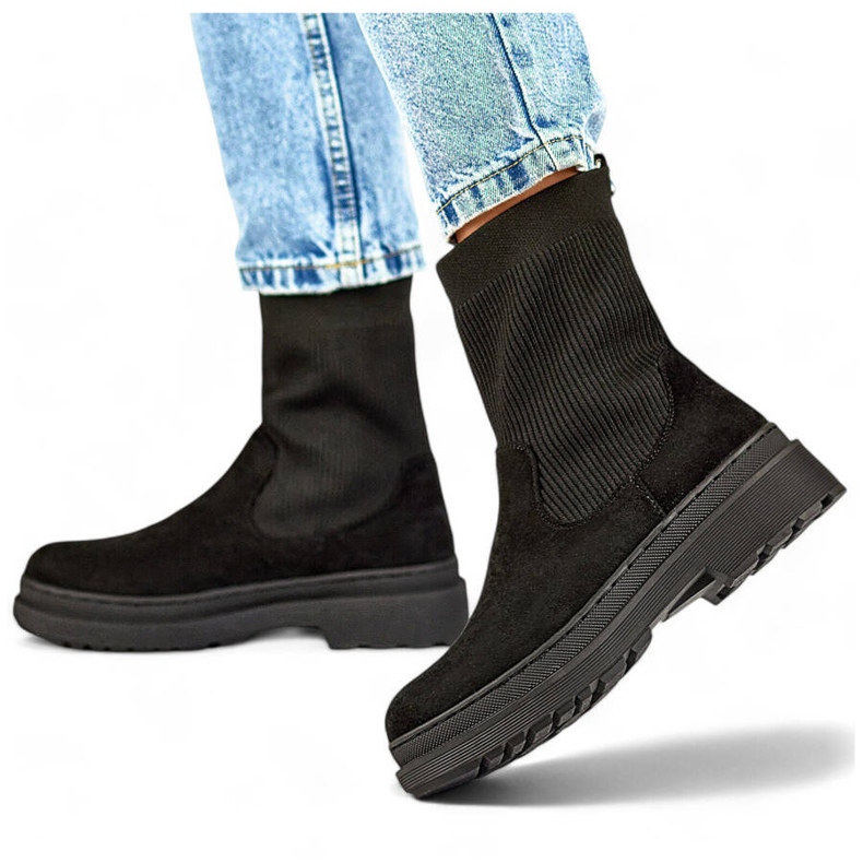 Naisten mokkanahkaiset nilkkurit, joissa sukkapäällinen, musta HB-175B 1