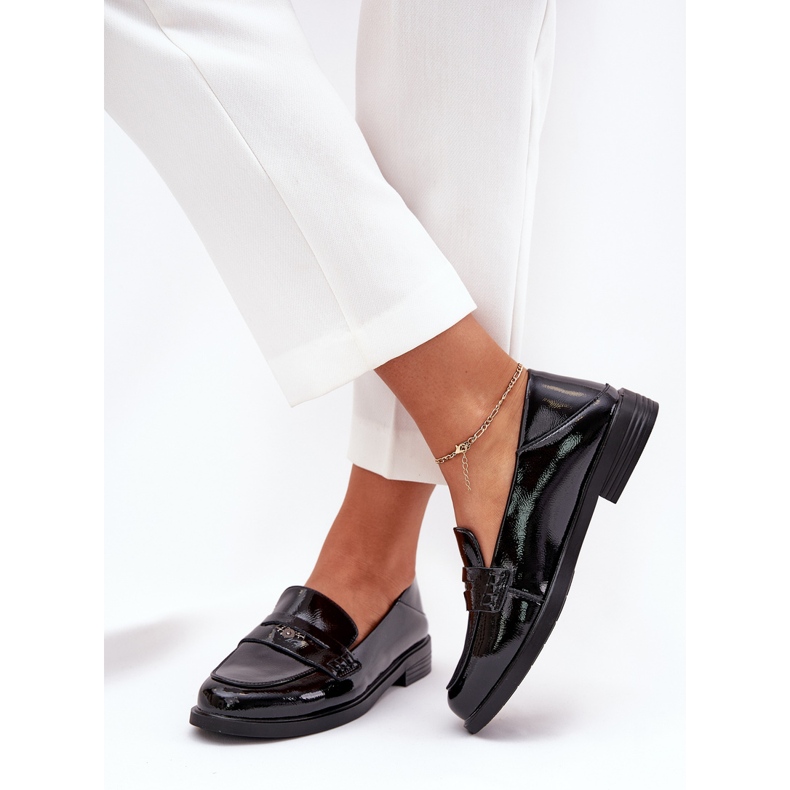 Tyylikkäät lakatut naisten leveydet, jotka on valmistettu luonnollisesta Vinceza -nahasta 18100 mustasta 2