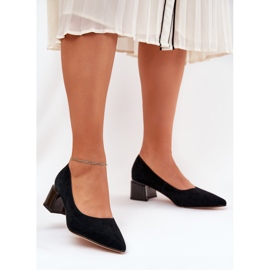 Mokka -sileät pumput terävillä työkaluilla Vinceza 66736 musta 2