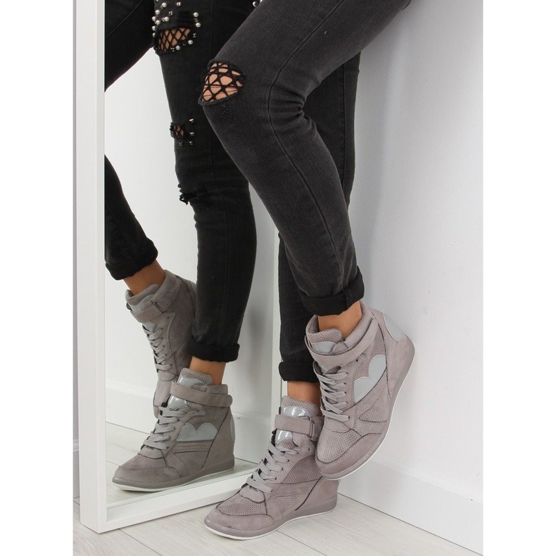 Harmaa Naisten harmaat tennarit 1542 harmaa 2