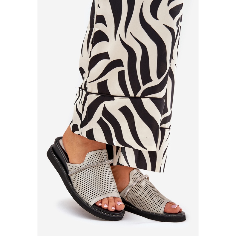 Jezzi Naisten kiilat koristeellisella hopeahihnalla harmaa 1