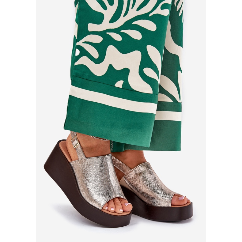 Jezzi Naisten sandaalit, joissa ekologinen nahka on laiturilla ja kultakiilat kultainen 1