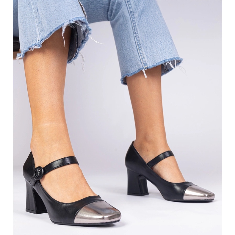 Mustat naisten pumput hopeavarsilla 1