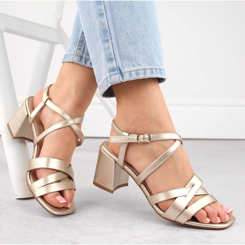 Naisten kultaiset korkokengät Sergio Leone SK067 kultainen 1