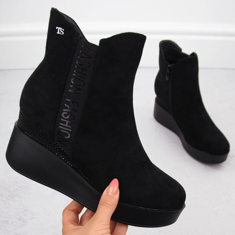 Naisten eristetyt kiila saappaat kuutiozirkonialla, musta T.Sokolski Z23-369 1