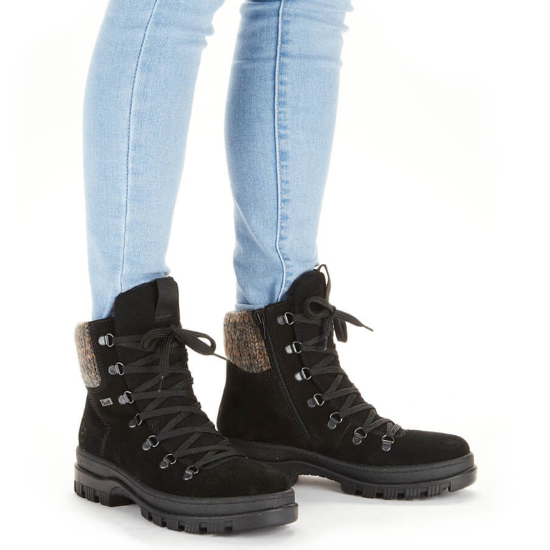 Naisten nahkasaappaat piikillä, musta Rieker X8200-00 1