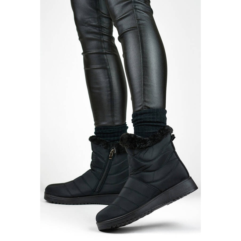 Naisten eristetyt lumisaappaat turkisella, musta W76B 2