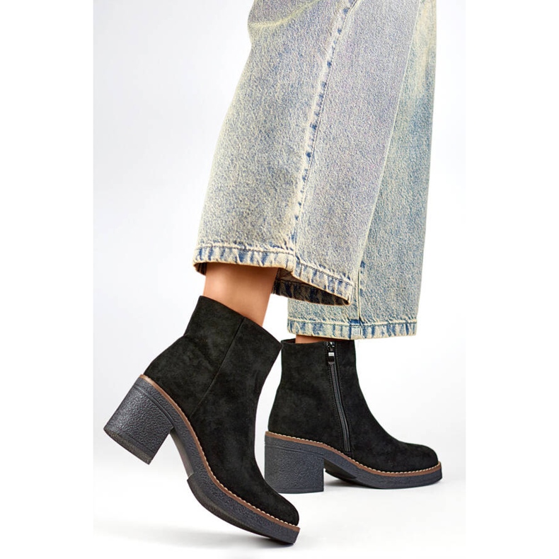 Naisten klassiset mokkanahkaiset korkeakorkoiset saappaat, musta 9613B 2