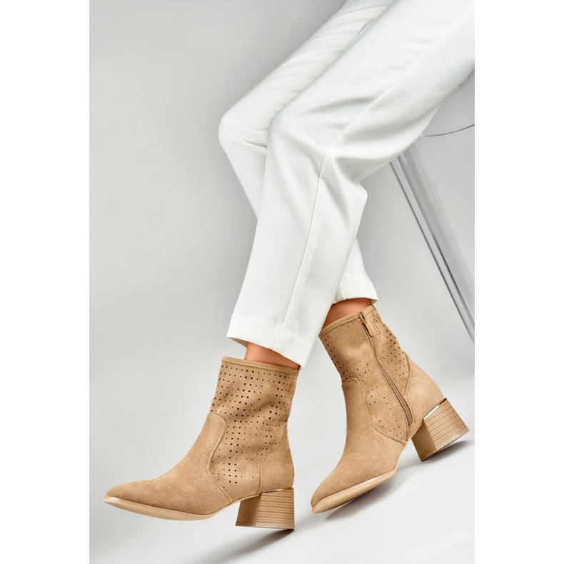 Naisten harjakattoiset nilkkurit, beige RQ468KH 1