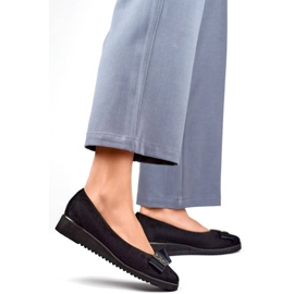 Naisten mokkanahkakengät kiilalla ja koristeella, musta GD-FL766A-B 2